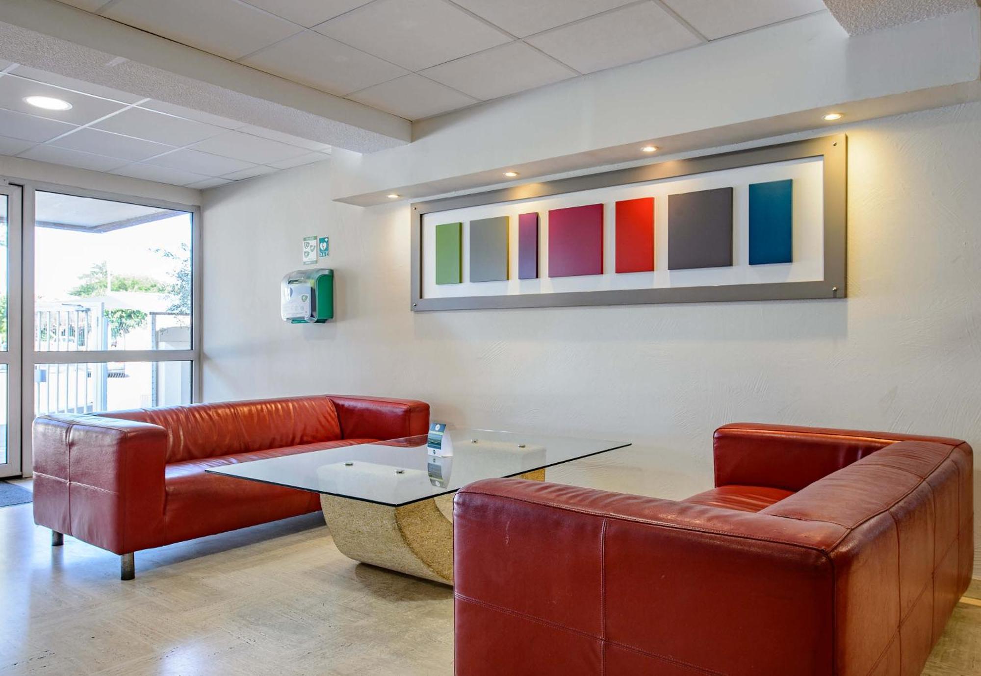 B&B HOTEL Nîmes Ville Active, parking sécurisé gratuit Exterior foto