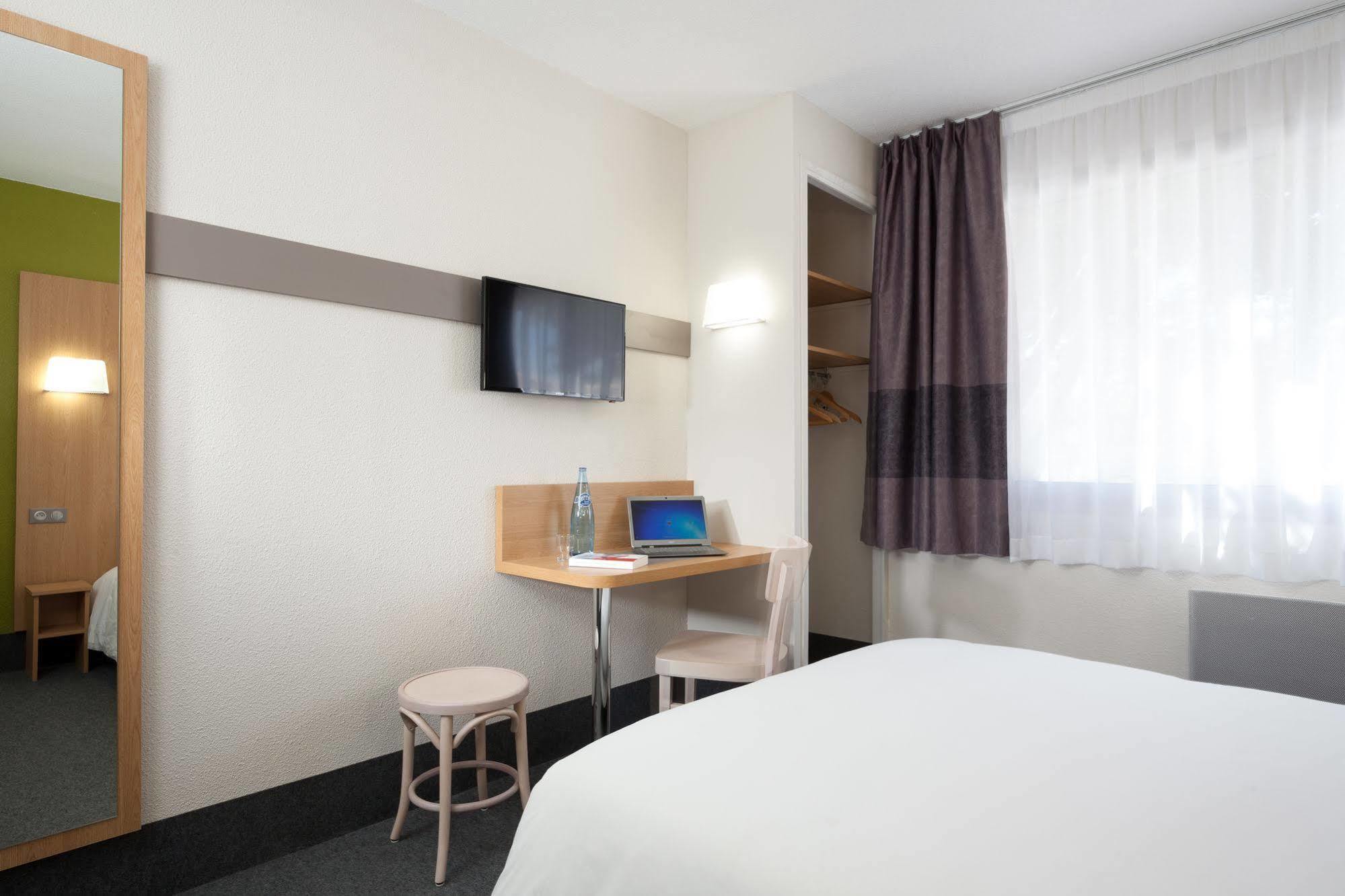 B&B HOTEL Nîmes Ville Active, parking sécurisé gratuit Exterior foto