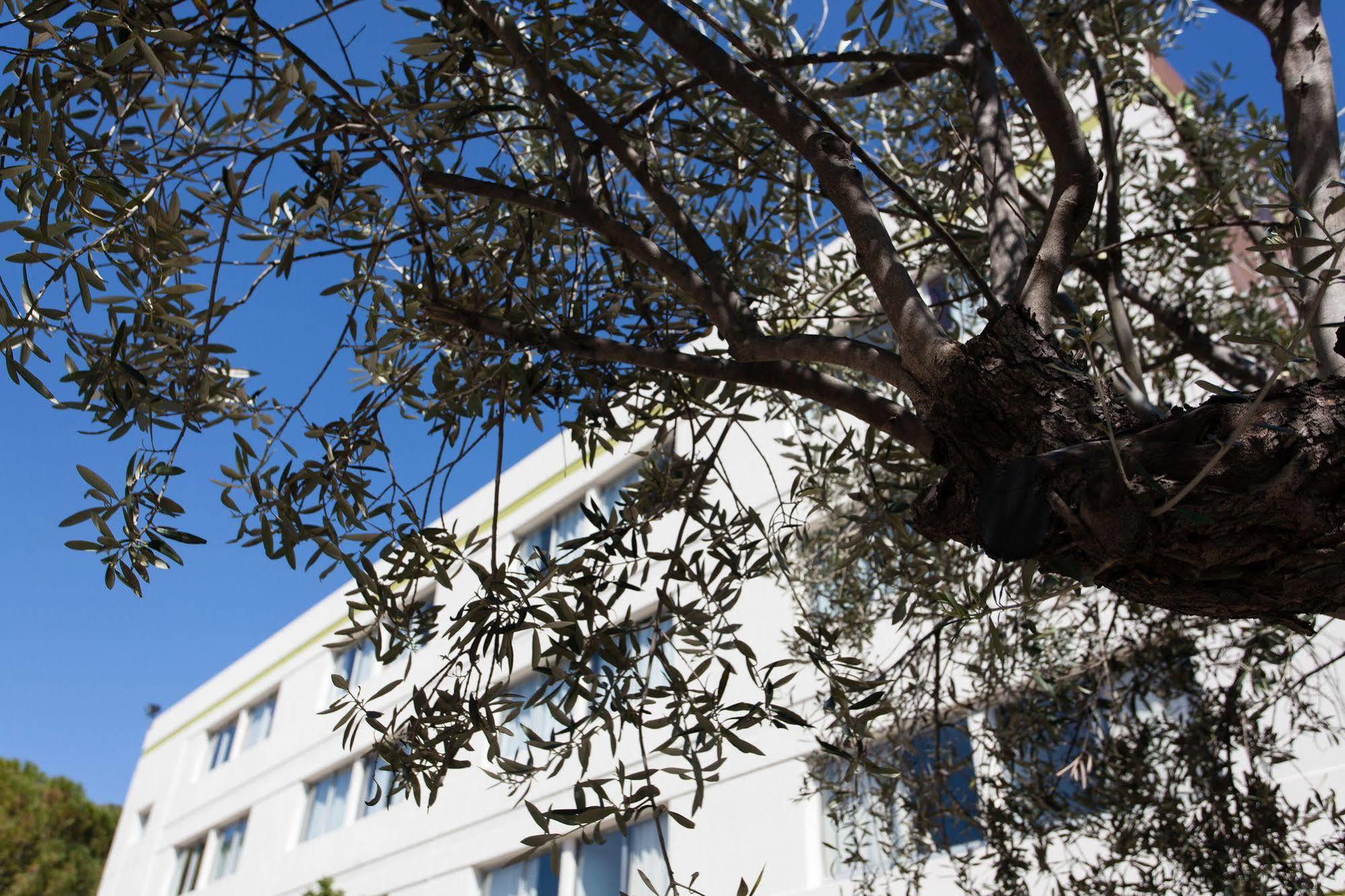 B&B HOTEL Nîmes Ville Active, parking sécurisé gratuit Exterior foto